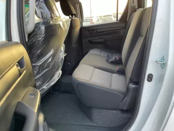 TOYOTA HILUX 2.4L DC 4X4 AT BASIC MY2022