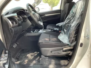 TOYOTA HILUX 2.4L AT PUSH START WITH CAMERA MY2022