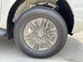 TOYOTA HILUX 2.4L AT PUSH START WITH CAMERA MY2022