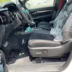TOYOTA HILUX 2.8L GR SPORT AT 4X4 DSL MY2022 - Thumbnail 15