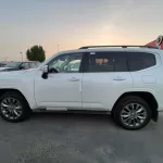 TOYOTA LAND CRUISER 3.5L SUV FULL OPTION 2022MY - Thumbnail 21