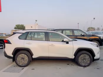 TOYOTA RAV4 2.0L AWD GASOLINE AT MY2022