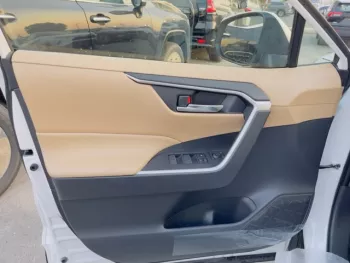 TOYOTA RAV4 2.0L AWD GASOLINE AT MY2022