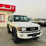 TOYOTA LAND CRUISER HARD TOP 4.0L PETROL 4X4 SUV MY2022 - Thumbnail 3