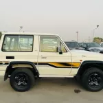 TOYOTA LAND CRUISER HARD TOP 4.0L PETROL 4X4 SUV MY2022 - Thumbnail 8