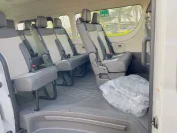 TOYOTA HIACE 3.5L GL AT
