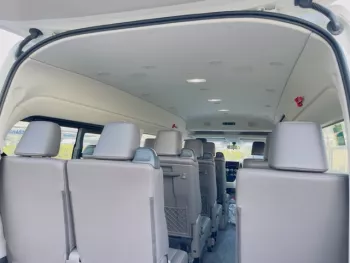 TOYOTA HIACE 3.5L GL AT