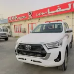 TOYOTA HILUX 2.4L DSL MID OPTION MT MY2022 - Thumbnail 1
