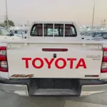 TOYOTA HILUX 2.4L DSL MID OPTION MT MY2022 - Thumbnail 6