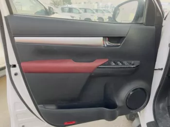 TOYOTA HILUX 2.4L DSL MID OPTION MT MY2022