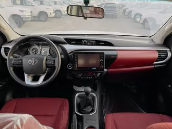 TOYOTA HILUX 2.4L DSL MID OPTION MT MY2022