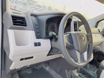 TOYOTA HIACE HIGH ROOF 3.5L MT MY2021