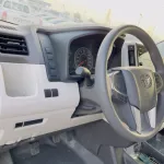 TOYOTA HIACE HIGH ROOF 3.5L MT MY2021 - Thumbnail 6