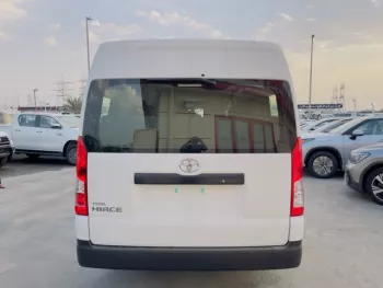 TOYOTA HIACE HIGH ROOF 2.8L MT MY2022