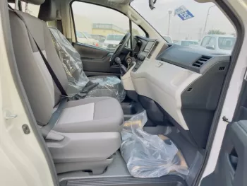 TOYOTA HIACE HIGH ROOF 2.8L MT MY2022