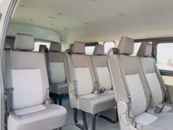 TOYOTA HIACE HIGH ROOF 2.8L MT MY2022