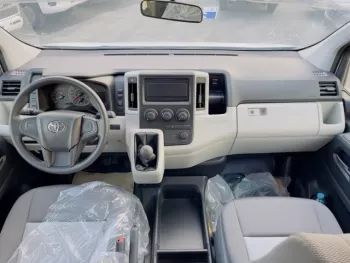 TOYOTA HIACE HIGH ROOF 2.8L MT MY2022