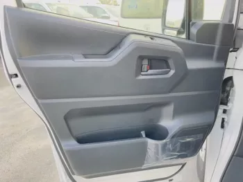 TOYOTA HIACE HIGH ROOF 2.8L MT MY2022