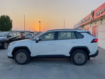 TOYOTA RAV4 2.5L 4WD WITH RADAR MY2022 FULL OPTION