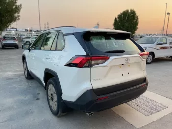 TOYOTA RAV4 2.5L 4WD WITH RADAR MY2022 FULL OPTION