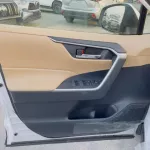 TOYOTA RAV4 2.5L 4WD WITH RADAR MY2022 FULL OPTION - Thumbnail 14