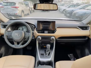 TOYOTA RAV4 2.5L 4WD WITH RADAR MY2022 FULL OPTION