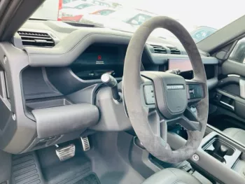 LAND ROVER DEFENDER 110 5.0L V8 P525 FULL