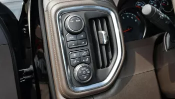 Chevrolet Silvrado Z71 6.2L V8 2022 Pick Up Double Cab