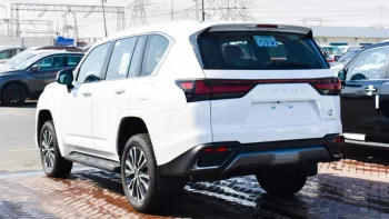 Lexus LX600 6Cyl 3.5L Twin Turbo 4WD 2022