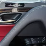 Lexus LX600 6Cyl 3.5L Twin Turbo 4WD 2022 - Thumbnail 7