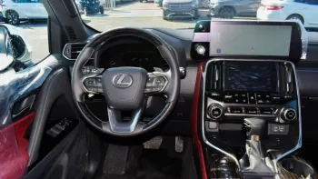 Lexus LX600 6Cyl 3.5L Twin Turbo 4WD 2022
