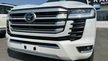 Toyota Land Cruiser VXR 3.5L 6Cyl 2022 4WD