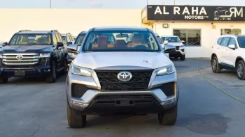 TOYOTA FORTUNER 2023 2.7L 4Cyl 4WD Silver Color