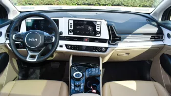 KIA SPORTAGE ( LEATHER SEATS ) 2023 EXPORT ONLY