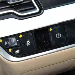 KIA SPORTAGE ( LEATHER SEATS ) 2023 EXPORT ONLY - Thumbnail 15