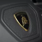 Lamborghini Urus PEARL CAPSULE EDITION - 2022 petrol automatic - Thumbnail 7