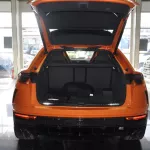 Lamborghini Urus PEARL CAPSULE EDITION - 2022 petrol automatic - Thumbnail 12