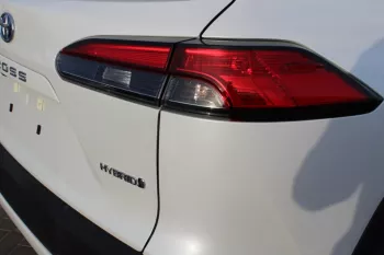 Toyota Corolla cross 1.8L Fwd 5doors hybrid 2023