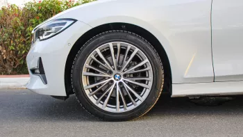 BMW 320I 2021 V4 TWIN TURBO