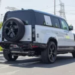 Land Rover Defender 8CYL 2023 WARRANTY (5Y) - Thumbnail 4