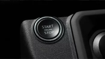 Land Rover Defender 8CYL 2023 WARRANTY (5Y)