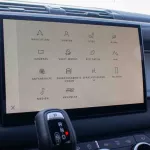 Land Rover Defender P400 SE 2023 - Thumbnail 12