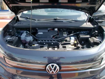 VOLKS WAGEN ELECTRIC ID6 CROZZ PRO , 7 Seats , Leather seats , panoramic roof , 2022MY