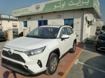 TOYOTA RAV4 , 2.5L PETROL , 4WD , Automatic transmission , Sunroof , cloth seats , rear view camera , push start , 2022MY