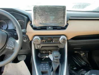 TOYOTA RAV4 , 2.5L PETROL , 4WD , Automatic transmission , Sunroof , cloth seats , rear view camera , push start , 2022MY