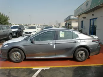 TOYOTA CAMRY LE BASIC , 2.5L PETROL , POWER WINDOWS , AUTOMATIC TRANSMISSION , CLOTH SEATS , 2022MY