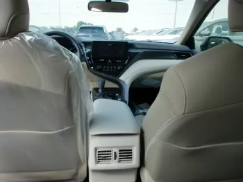 TOYOTA CAMRY LE BASIC , 2.5L PETROL , POWER WINDOWS , AUTOMATIC TRANSMISSION , CLOTH SEATS , 2022MY