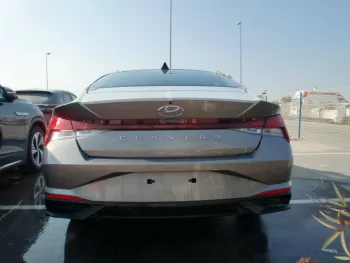 HYUNDAI ELANTRA 1.6L , AUTOMATIC TRANSMISSION , STEEL WHEELS , CLOTH SEATS , MID OPTION 2022MY