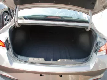 HYUNDAI ELANTRA 1.6L , AUTOMATIC TRANSMISSION , STEEL WHEELS , CLOTH SEATS , MID OPTION 2022MY
