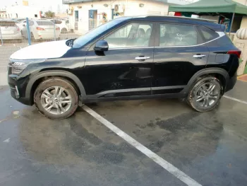 KIA SELTOS HI 4X2 AUTOMATIC 1.6L LEATHER SEATS , SUNROOF , 2023 MY